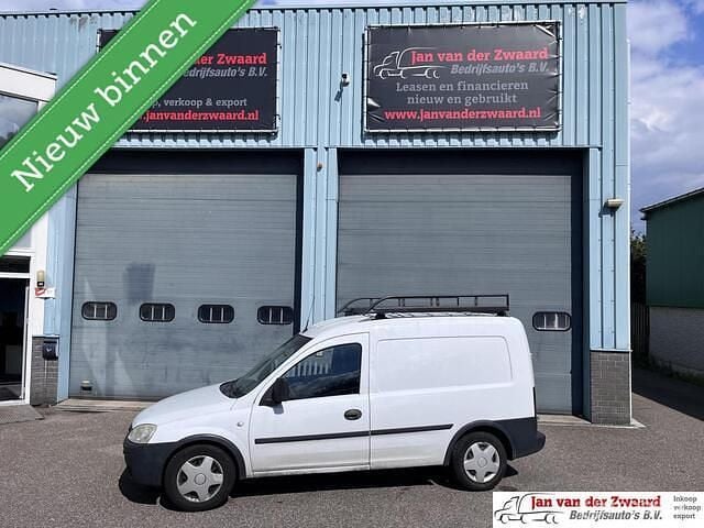 Wit Gebruikt 2010 Opel Combo MPV | € 950 (Goede deal) - Afbeelding 1/4