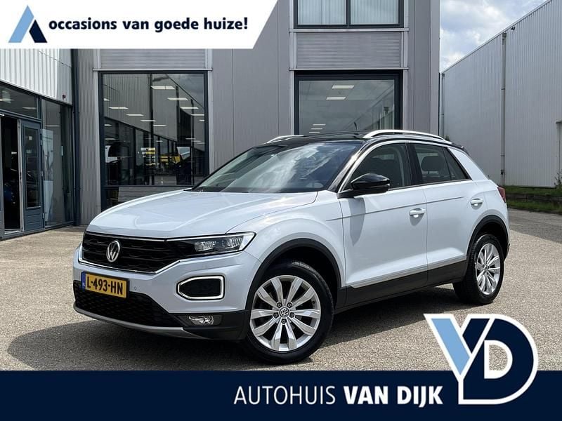 Wit Gebruikt 2019 VW T-Roc Style SUV | € 24.950 (Iets duurder) - Afbeelding 1/4