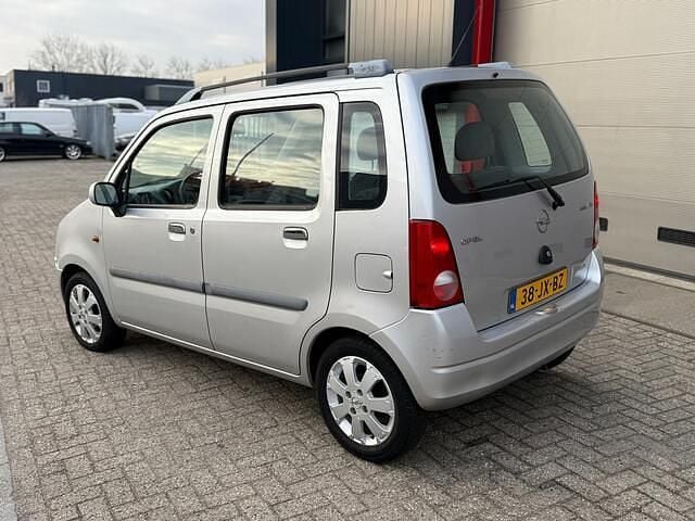 Occasion Opel Agila Edition 75 PK (55 kW) 2002 Grijs Hatchback