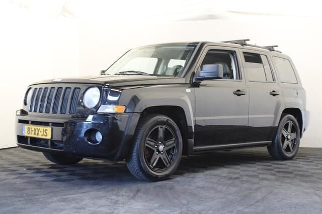 Zwart (metallic) Gebruikt 2007 Jeep Patriot Limited SUV | € 3.650 (Eerlijke prijs) - Afbeelding 1/4