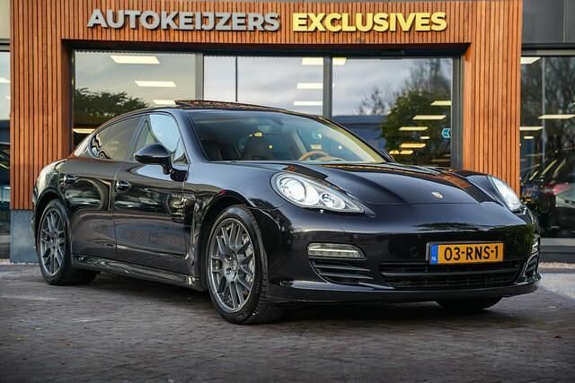 Zwart Gebruikt 2011 Porsche Panamera Hatchback | € 24.900 - Afbeelding 1/4