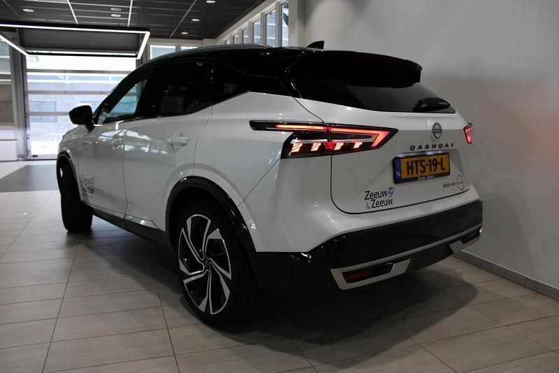 Occasion Nissan Qashqai Tekna+ 158 PK (116 kW) 2025 Pearl wit / zwart dak SUV