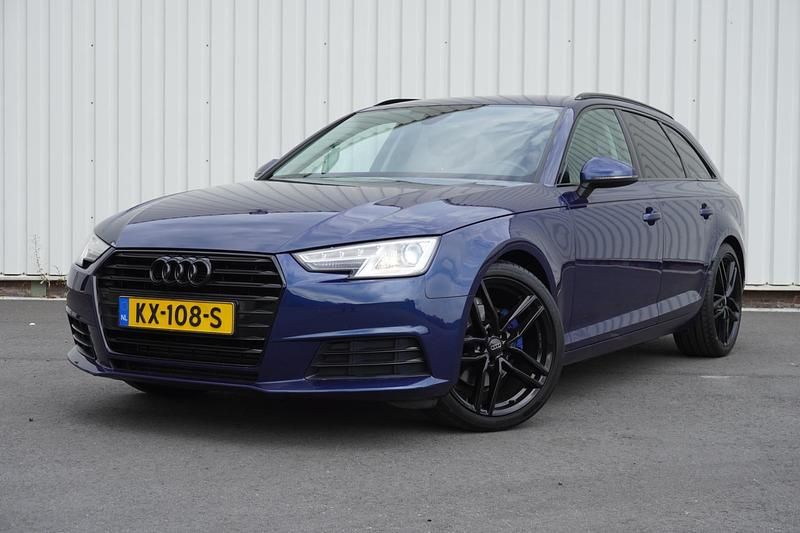 Blauw Gebruikt 2017 Audi A4 Sport Stationwagen | € 18.999 (Eerlijke prijs) - Afbeelding 1/4