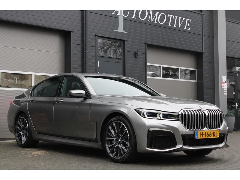 Occasion BMW 745 Executive 395 PK (290 kW) 2020 Grijs Sedan