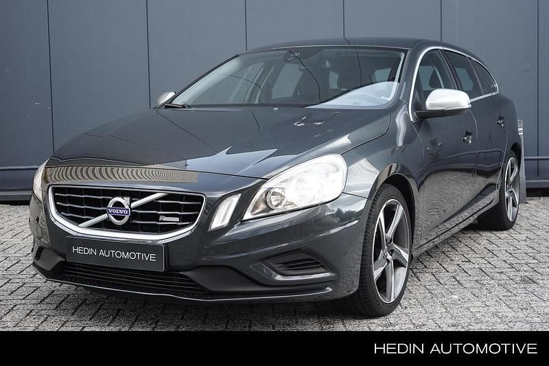 Grijs Gebruikt 2013 Volvo V60 R-Design Stationwagen | € 16.995 - Afbeelding 1/4