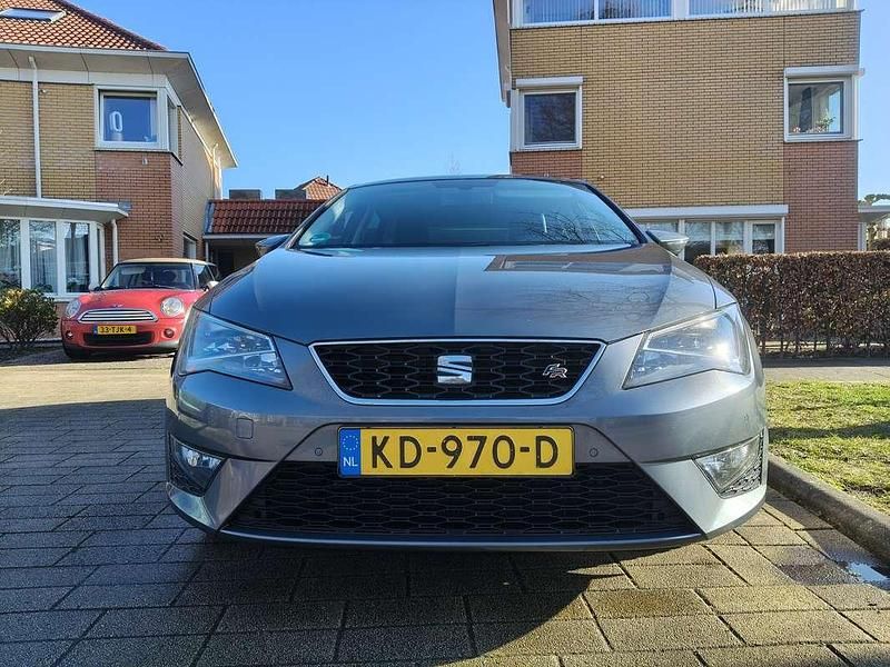 Occasion Seat Leon FR 170 PK (125 kW) 2017 Grijs Hatchback