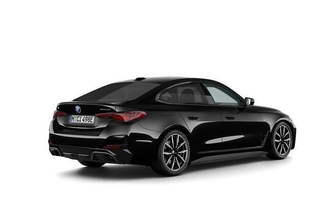 Nieuw BMW i4 M Sport 250 kW (340 PK) 2025 Saphirschwarz metallic (475) (zwart metallic) Sedan