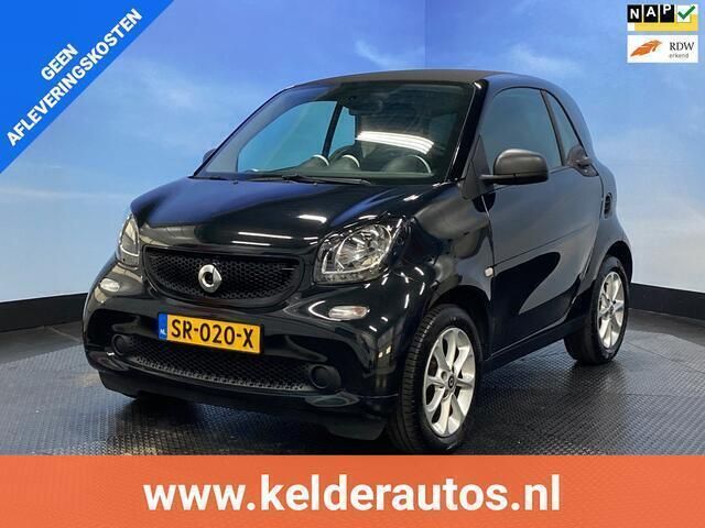 Zwart Gebruikt 2018 Smart ForTwo Coupé Coupé | € 7.900 - Afbeelding 1/4