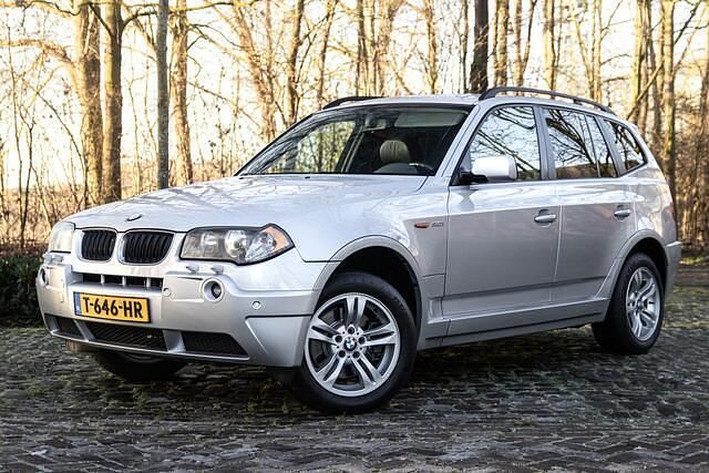 Grijs Occasion 2004 BMW X3 Executive SUV | € 8.499 (Eerlijke prijs) - Afbeelding 1/4