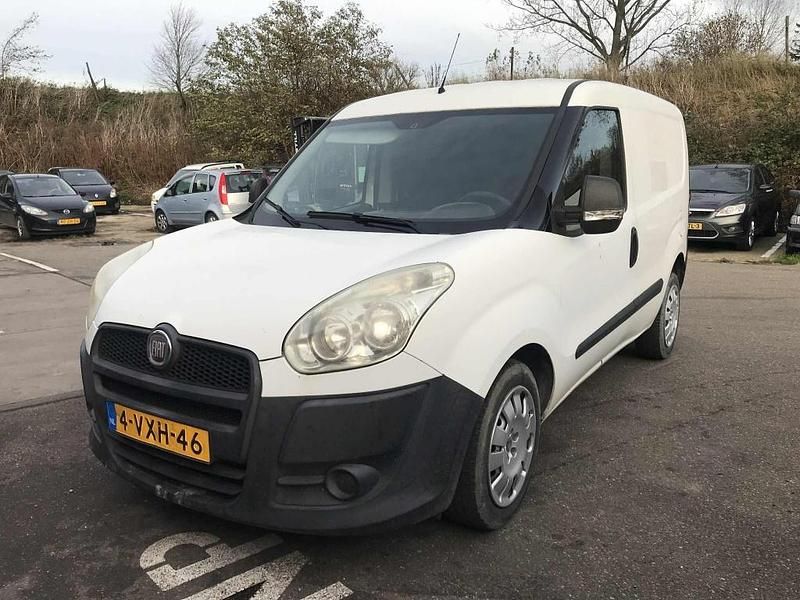 Overig Gebruikt 2012 Fiat Doblò MPV | € 1.950 (Goede deal) - Afbeelding 1/4