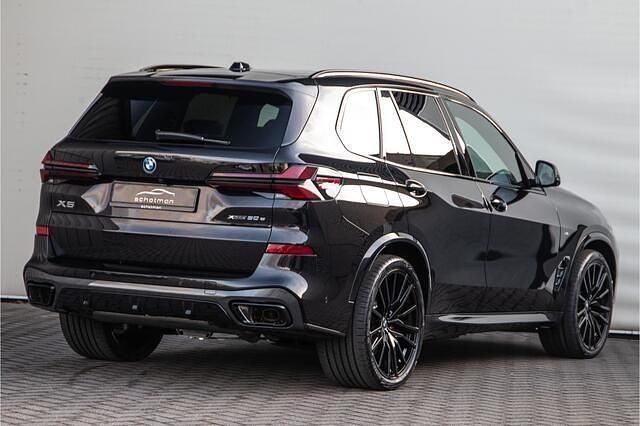 Nieuw BMW X5 M Sport 488 PK (358 kW) 2026 Zwart SUV