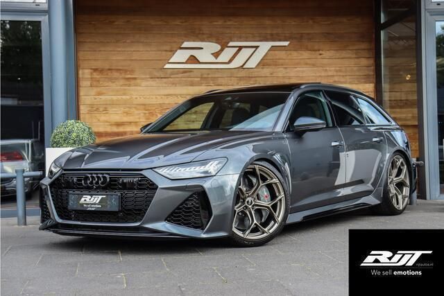 Grijs Gebruikt 2022 Audi RS6 Sport Stationwagen | € 142.950 (Duur) - Afbeelding 1/4