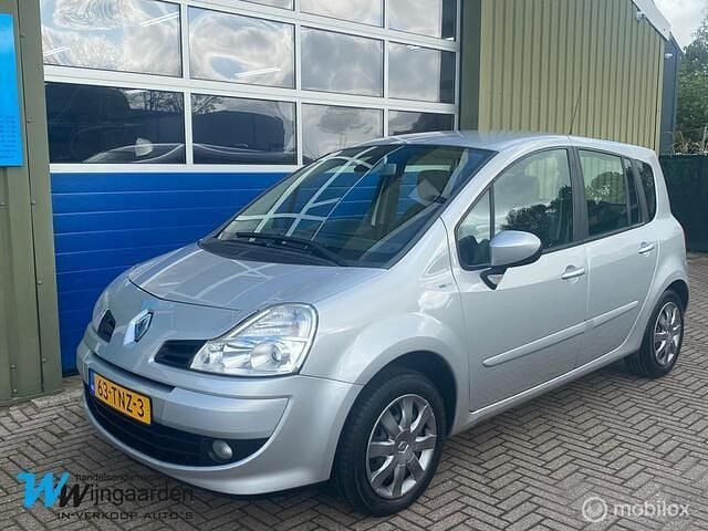 Grijs Gebruikt 2012 Renault Grand Modus Night&Day MPV | € 4.699 (Eerlijke prijs) - Afbeelding 1/4