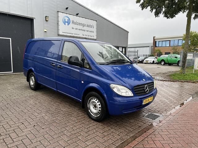 Blauw Gebruikt 2004 Mercedes Vito MPV | € 1.750 (Eerlijke prijs) - Afbeelding 1/4