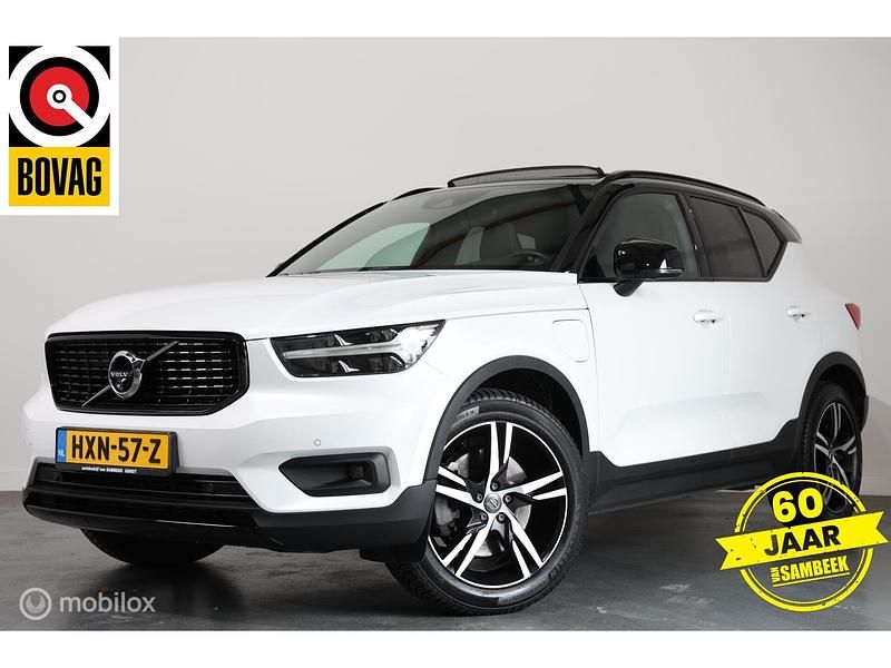 Wit Gebruikt 2020 Volvo XC40 R-Design SUV | € 34.900 (Eerlijke prijs) - Afbeelding 1/3