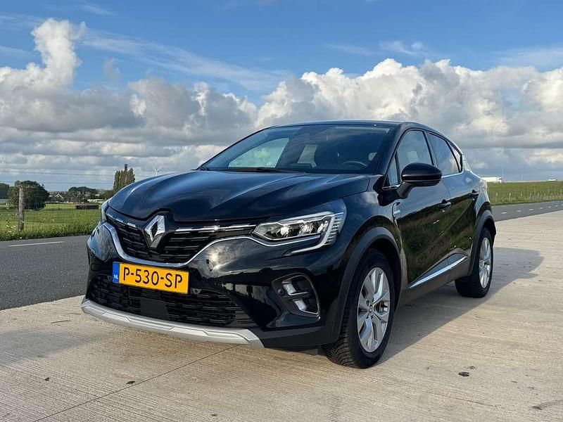 Zwart Gebruikt 2022 Renault Captur Intens SUV | € 23.500 (Eerlijke prijs) - Afbeelding 1/4
