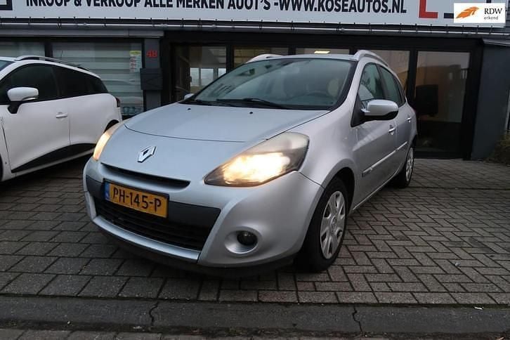 Occasion 2012 Renault Clio IV Authentique Stationwagen | € 2.950 (Goede deal) - Afbeelding 1/4
