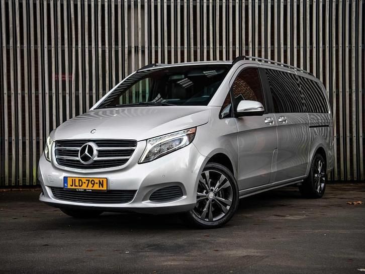 Gebruikt 2017 Mercedes V250 MPV | € 44.950 - Afbeelding 1/4