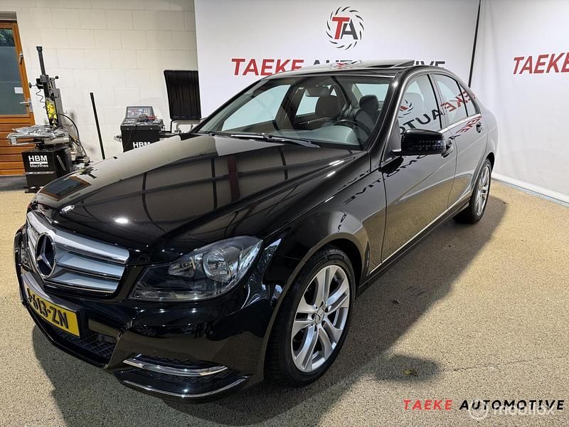 Zwart Gebruikt 2012 Mercedes C180 Avantgarde Sedan | € 12.750 (Eerlijke prijs) - Afbeelding 1/4