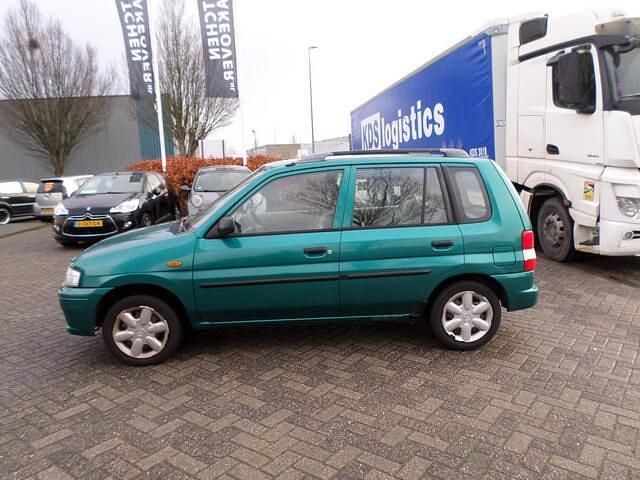 Groen Gebruikt 1999 Mazda Demio Hatchback | € 650 (Eerlijke prijs) - Afbeelding 1/4