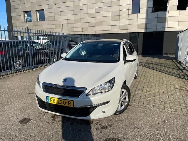 Occasion Peugeot 308 SW 110 PK (80 kW) 2017 Wit Stationwagen