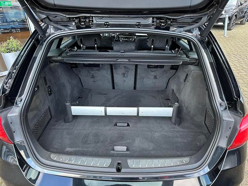 Occasion BMW 318 Executive 2018 Zwart Stationwagen