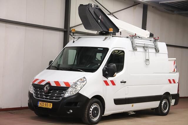 Wit Gebruikt 2018 Renault Master Van | € 28.900 - Afbeelding 1/4