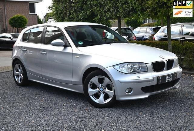 Grijs Gebruikt 2005 BMW 116 Hatchback | € 3.250 (Eerlijke prijs) - Afbeelding 1/4