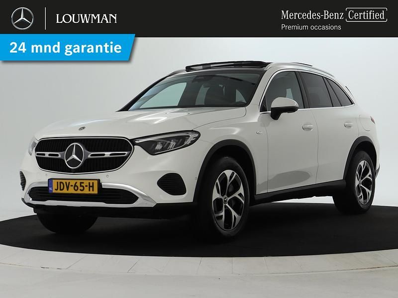 Wit Gebruikt 2025 Mercedes GLC300e Advanced Plus SUV | € 64.945 (Eerlijke prijs) - Afbeelding 1/4