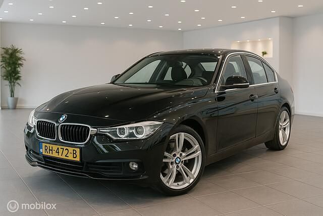 Zwart Gebruikt 2017 BMW 318 Executive Sedan | € 16.950 (Duur) - Afbeelding 1/4