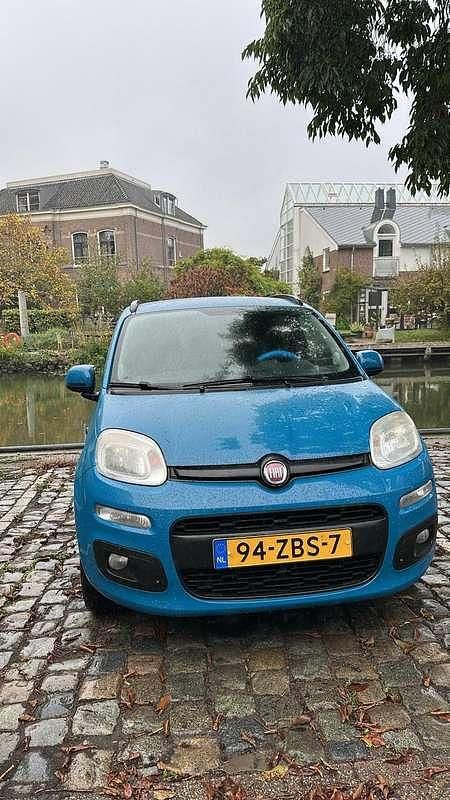 Blauw Gebruikt 2012 Fiat Panda Lounge Hatchback | € 2.950 (Iets duurder) - Afbeelding 1/4