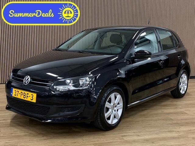 Zwart Gebruikt 2011 VW Polo Comfortline Hatchback | € 4.945 (Goede deal) - Afbeelding 1/4