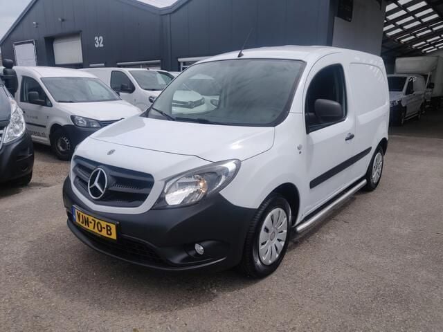 Wit Gebruikt 2021 Mercedes Citan 108 Van | € 7.995 (Eerlijke prijs) - Afbeelding 1/4