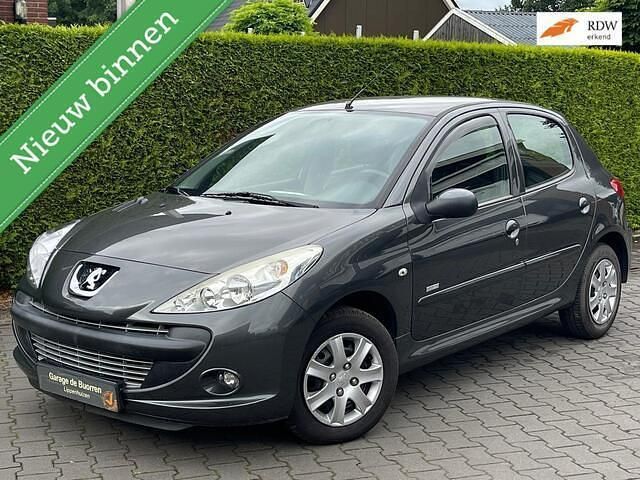 Grijs Gebruikt 2011 Peugeot 206+ Hatchback | € 4.995 (Iets duurder) - Afbeelding 1/4