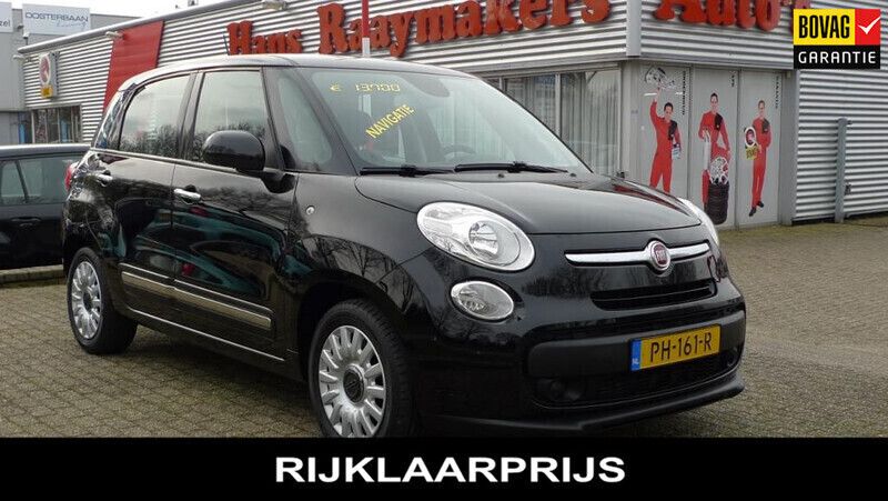 Zwart Gebruikt 2017 Fiat 500L Pop Star MPV | € 13.700 (Duur) - Afbeelding 1/1