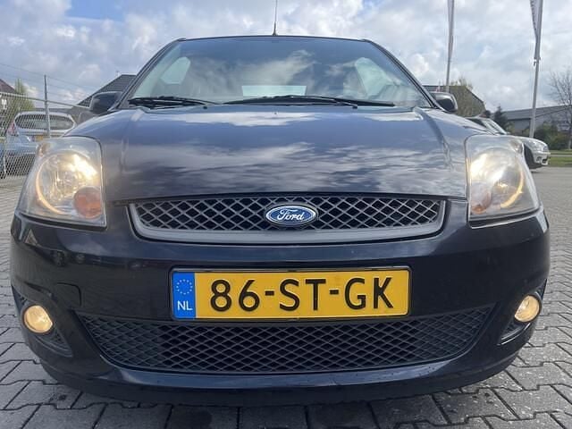 Occasion Ford Fiesta 101 PK (74 kW) 2006 Zwart Hatchback