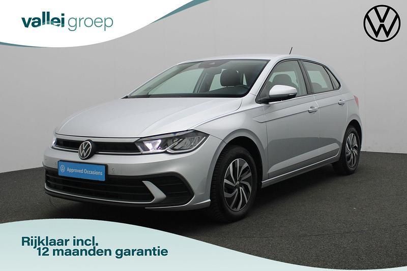 Zilver, metallic lak Gebruikt 2024 VW Polo Life Hatchback | € 24.450 (Iets duurder) - Afbeelding 1/4