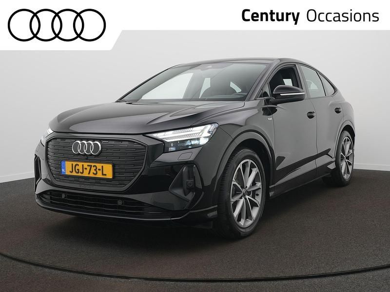 Zwart Gebruikt 2022 Audi Q4 e-tron Basis SUV | € 36.900 (Eerlijke prijs) - Afbeelding 1/4