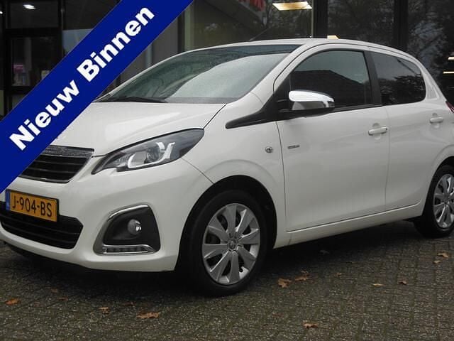 Wit Gebruikt 2020 Peugeot 108 Style Hatchback | € 8.650 (Eerlijke prijs) - Afbeelding 1/4