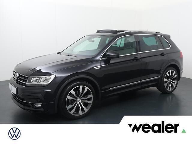 Zwart Gebruikt 2020 VW Tiguan Highline SUV | € 33.840 (Iets duurder) - Afbeelding 1/4