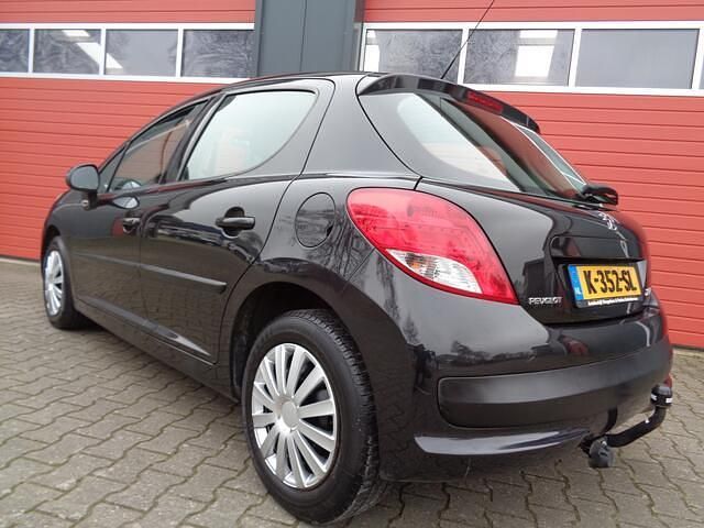 Occasion Peugeot 207 74 PK (54 kW) 2011 Zwart Hatchback