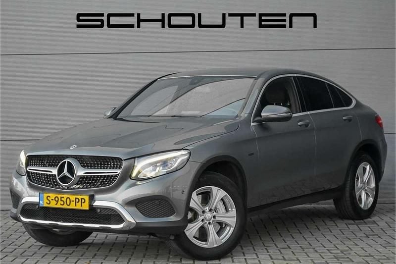 Grijs Gebruikt 2018 Mercedes GLC350 Premium Coupé | € 30.000 (Goede deal) - Afbeelding 1/3