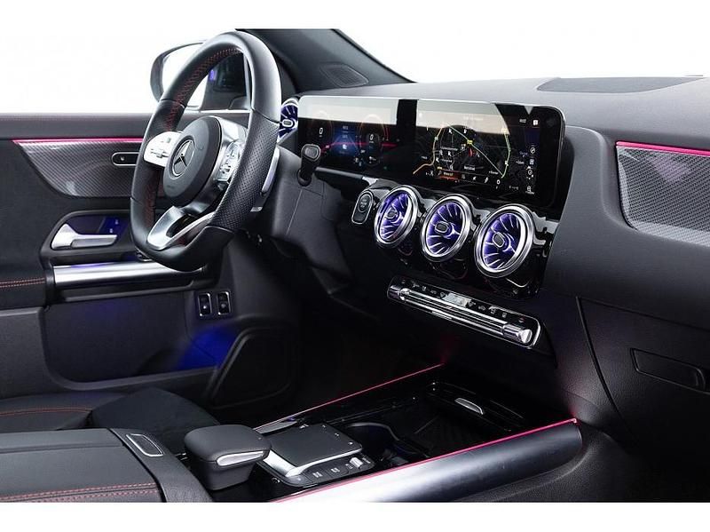 Occasion Mercedes GLA250 AMG line 163 PK (119 kW) 2023 Rood SUV