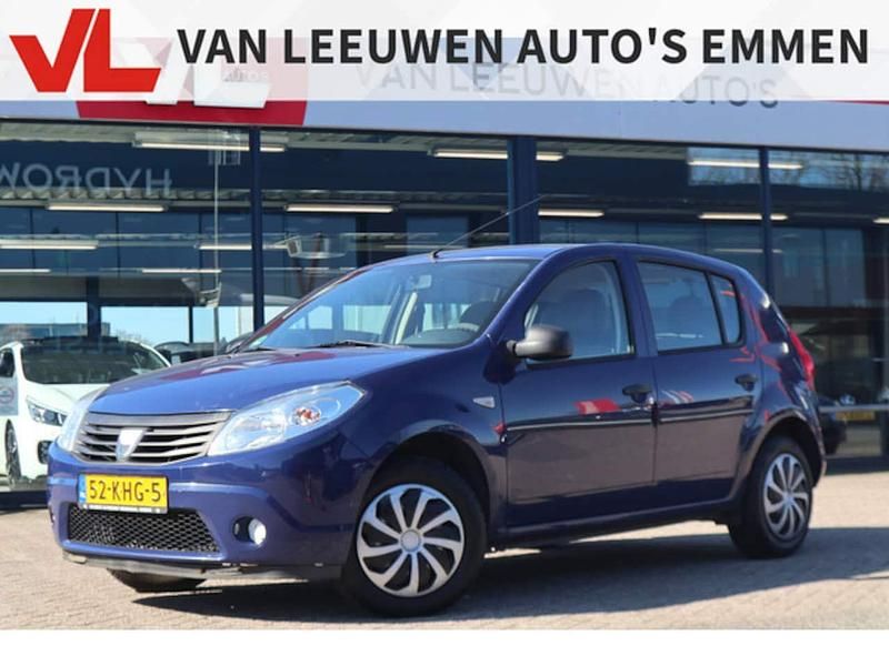 Blauw Gebruikt 2009 Dacia Sandero Hatchback | € 448 (Super prijs) - Afbeelding 1/4