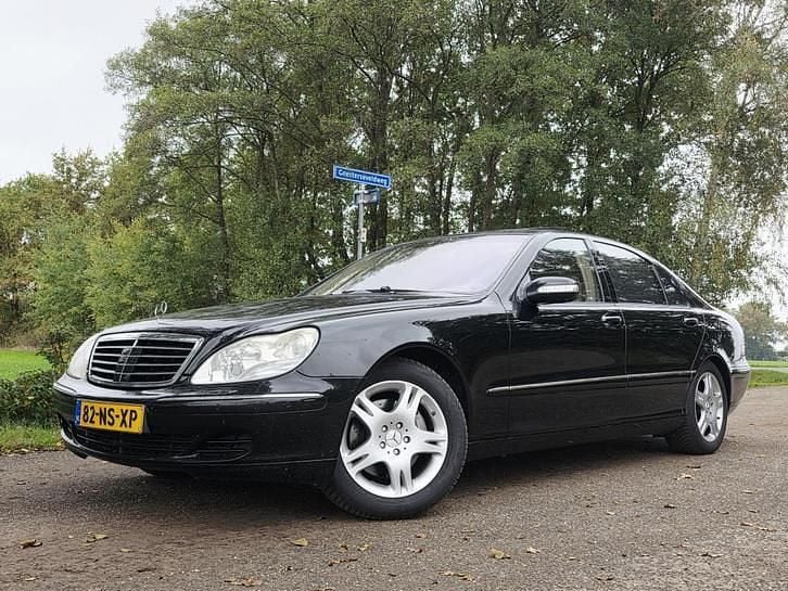 Zwart Gebruikt 2004 Mercedes S500 Sedan | € 8.495 (Super prijs) - Afbeelding 1/4