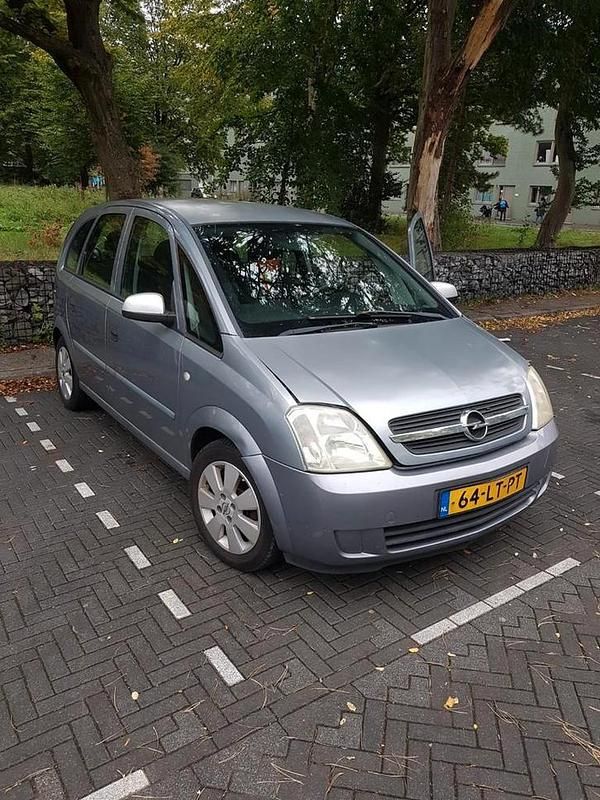 Occasion 2003 Opel Meriva MPV | € 1.350 (Iets duurder) - Afbeelding 1/4
