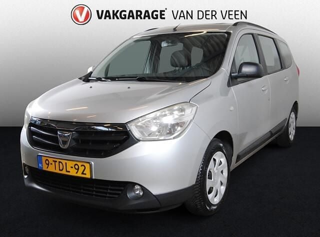 Grijs Occasion 2014 Dacia Lodgy Lauréate MPV | € 5.245 (Goede deal) - Afbeelding 1/4