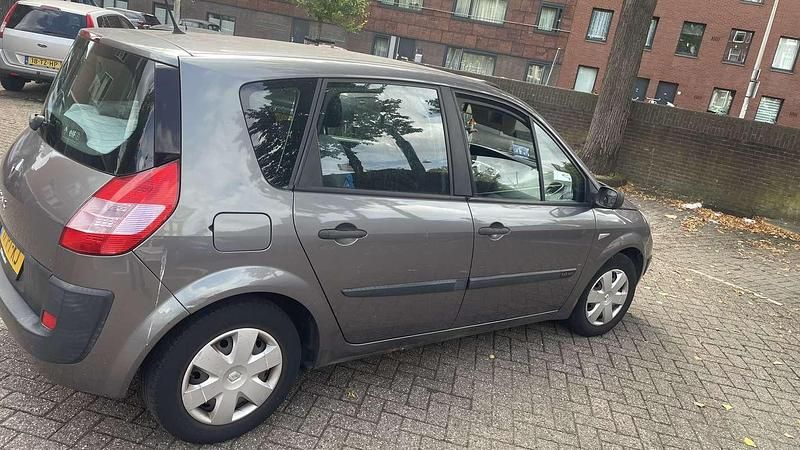 Occasion Renault Scénic II Basis 113 PK (83 kW) 2004 Grijs MPV