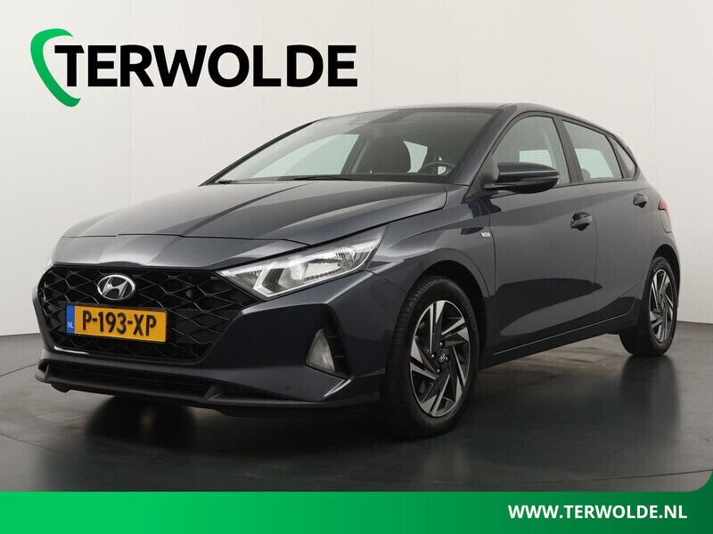 Grijs Gebruikt 2022 Hyundai i20 Comfort Hatchback | € 16.795 (Eerlijke prijs) - Afbeelding 1/4