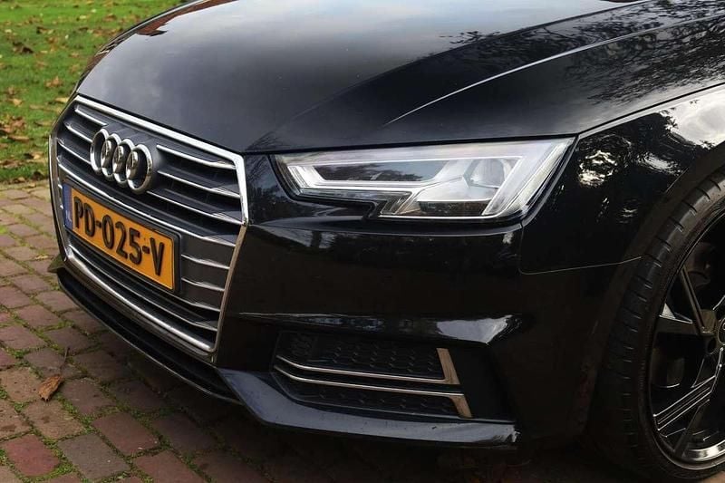 Occasion Audi A4 S-Line 150 PK (110 kW) 2018 Zwart Stationwagen